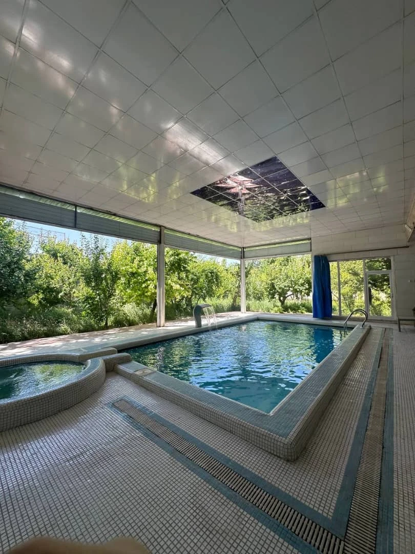 باغ ویلا تاج - سرسبز جنگلی و پر رزرو در قلب شهریار