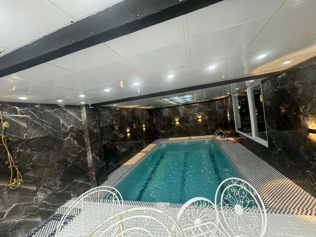 باغ ویلا بلک - اقامتگاهی لوکس و پر رزرو در شهریار