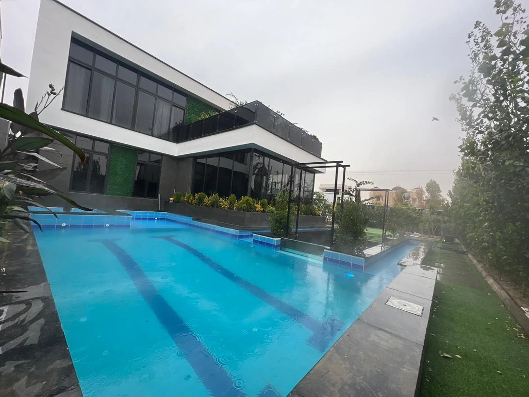 باغ ویلا مدرن دیاموند - درخشش لوکس و آرامش ماندگار در سهیلیه