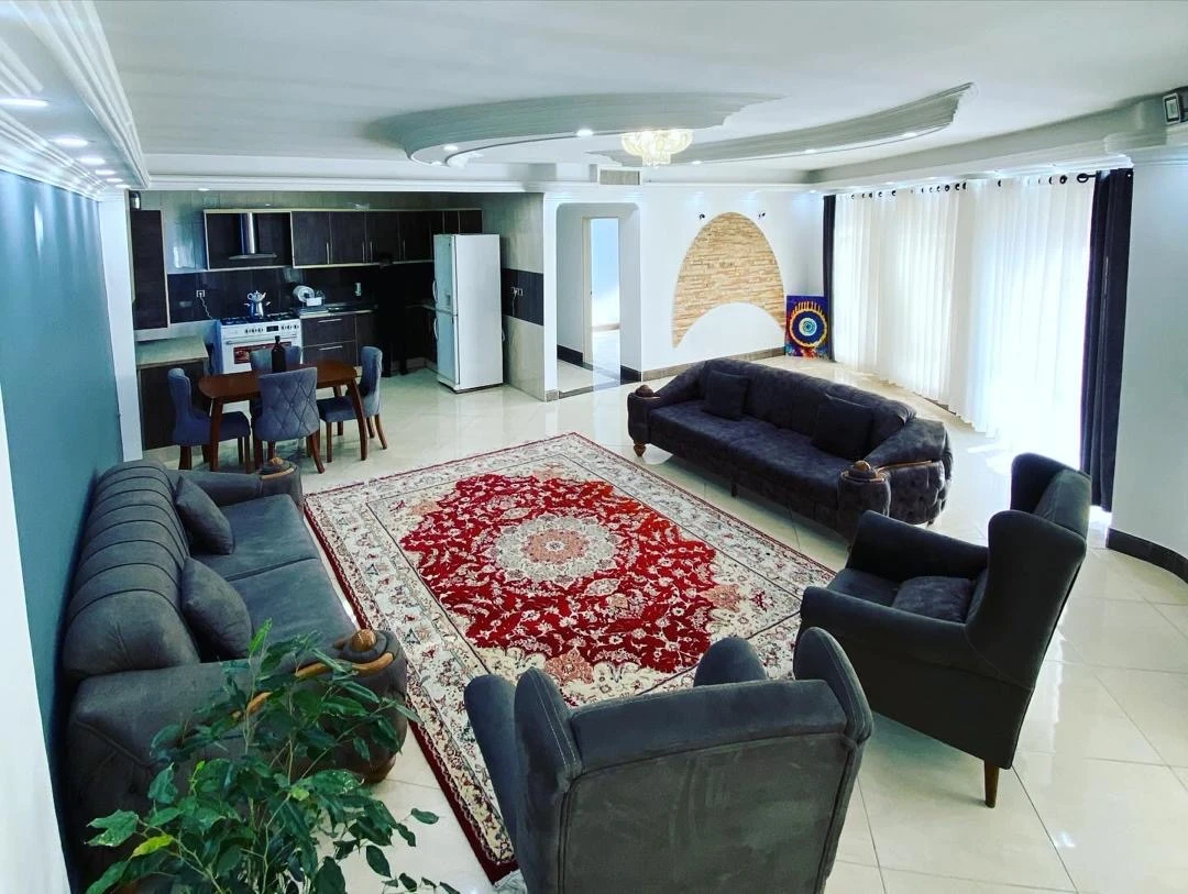 فلت دوخوابه استخر روباز فارسی